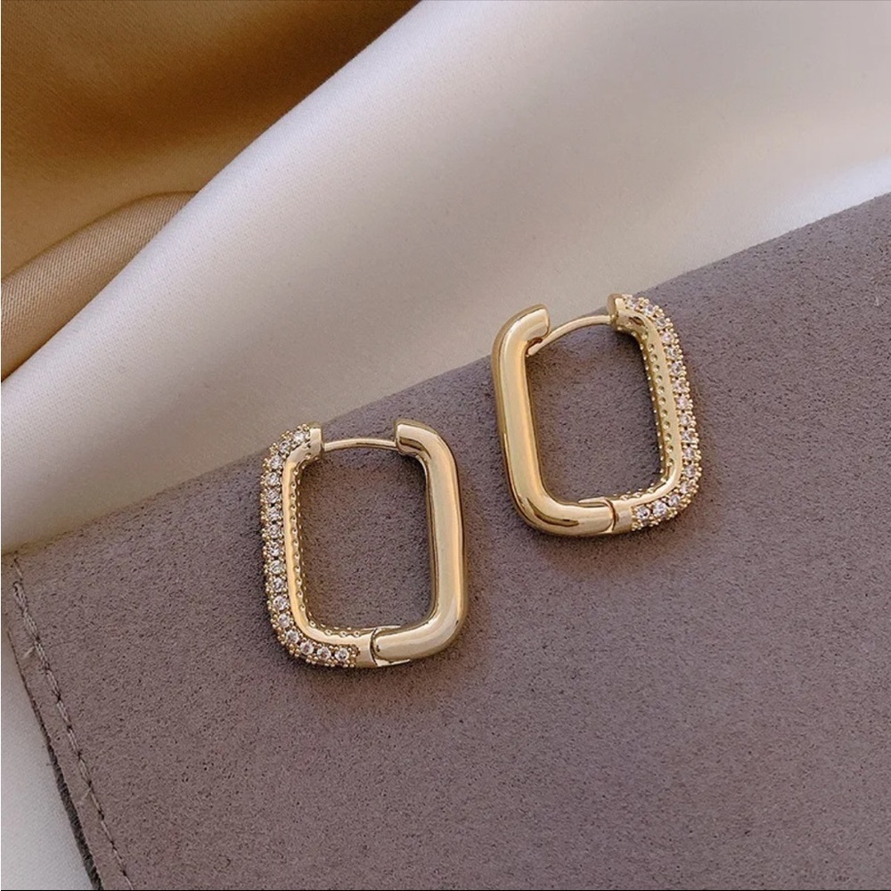 Pave CZ Crystal Oval Hoop Earrings 2026 style New Huggies Gold Plated